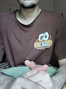 Snapshot of come_evweyine chatting on 3, 8, 2026 come evweyine online show from 3, 8, 2026