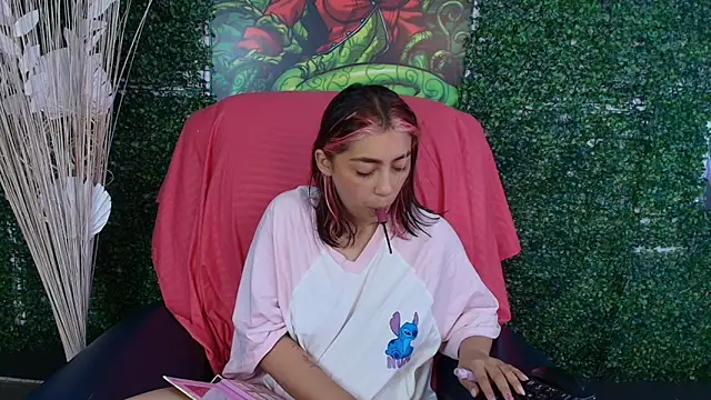 PinkyyPieee  online show from 31, 3, 2026