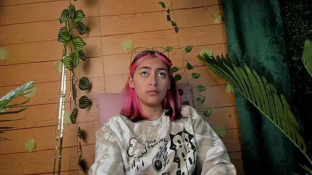 PinkyyPieee  online show from 25, 3, 2026