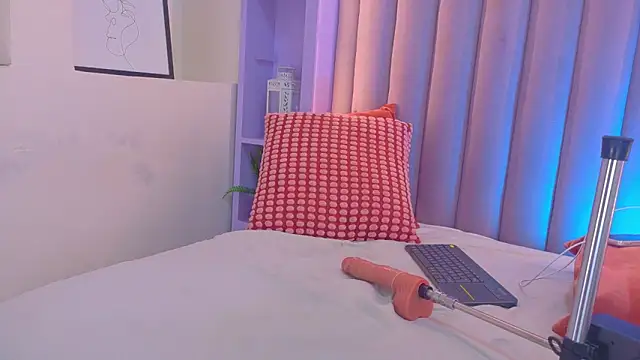Snapshot of Meganlove__ chatting on 11, 6, 2026 Meganlove online show from 11, 6, 2026