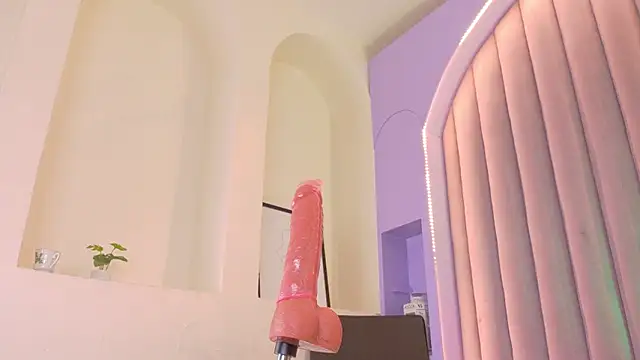 Snapshot of Meganlove__ chatting on 3, 6, 2026 Meganlove online show from 3, 6, 2026