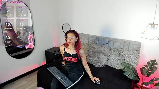 Ayne boudoir online show from 14, 3, 2026