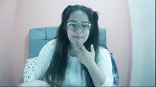 Sophie 200308 online show from 15, 4, 2026