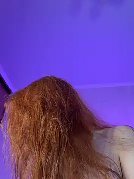 RedheadQueen  online show from 27, 3, 2026