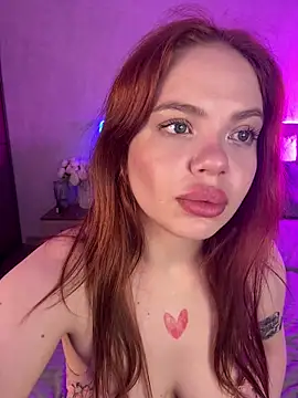 Snapshot of RedheadQueen_ chatting on 29, 3, 2026 RedheadQueen online show from 29, 3, 2026