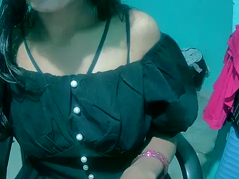 Sexy-riya02 online show from 10, 3, 2026