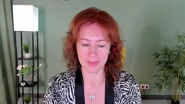 LeticiaRomano online show from 6, 7, 2026