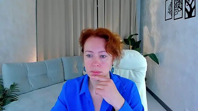 Snapshot of LeticiaRomano chatting on 27, 5, 2026 LeticiaRomano online show from 27, 5, 2026
