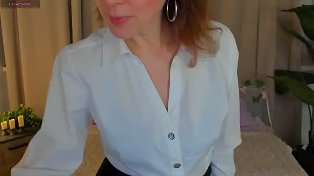 LeticiaRomano online show from 18, 4, 2026