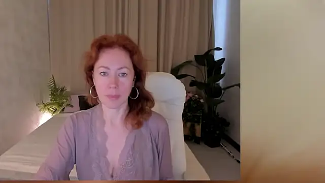 Snapshot of LeticiaRomano chatting on 29, 5, 2026 LeticiaRomano online show from 29, 5, 2026