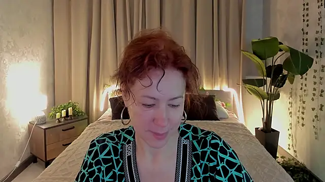 LeticiaRomano online show from 12, 4, 2026