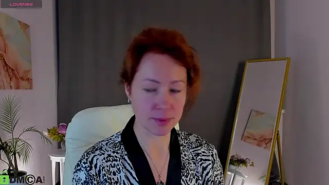 Snapshot of LeticiaRomano chatting on 28, 4, 2026 LeticiaRomano online show from 28, 4, 2026