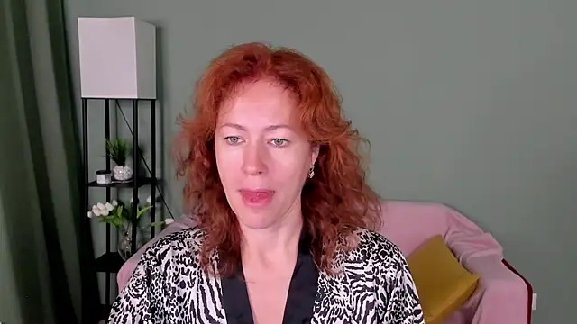 LeticiaRomano online show from 24, 7, 2026