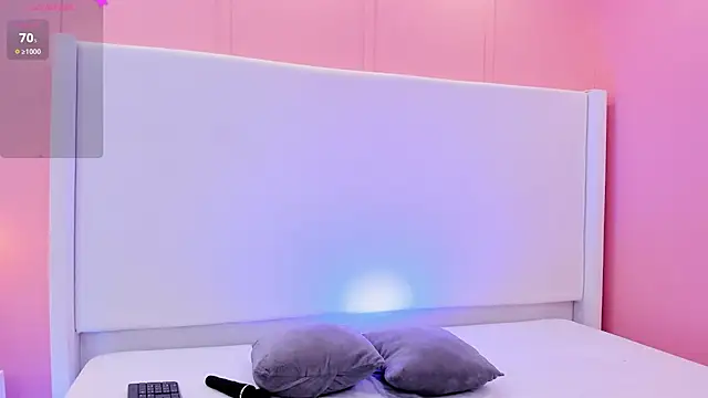luna veega online show from 22, 4, 2026