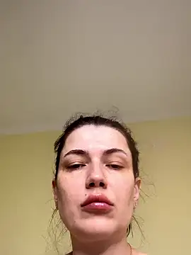 Cutee Erika online show from 10, 6, 2026