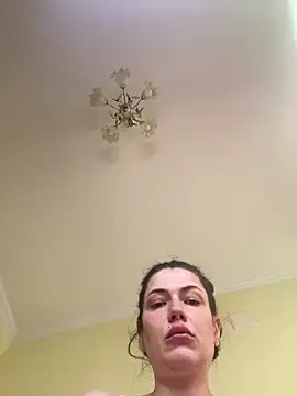 Cutee Erika online show from 9, 6, 2026