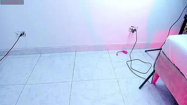 AgathaSavage online show from 9, 4, 2026