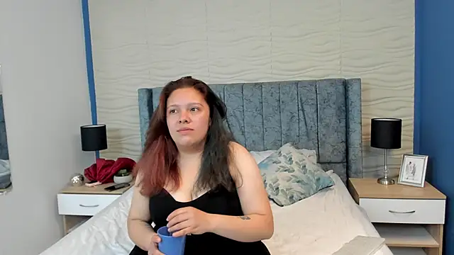 Chloe Deker online show from 11, 3, 2026