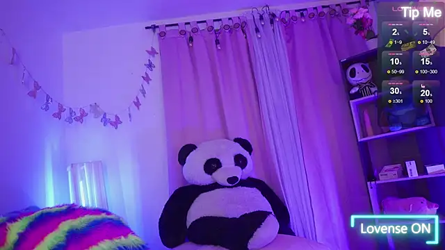 nahomy 2308 online show from 22, 4, 2026