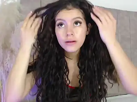 Snapshot of Lucyhunter chatting on 31, 5, 2026 Lucyhunter online show from 31, 5, 2026