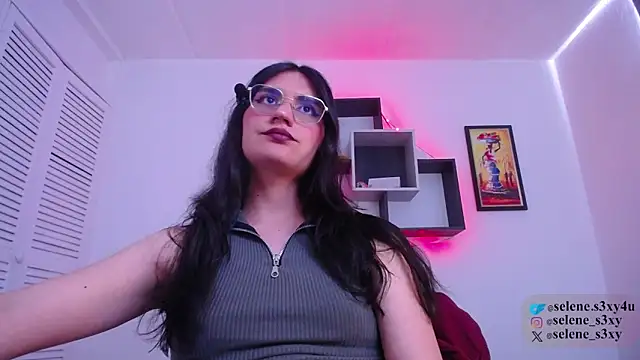 selene cutie online show from 22, 4, 2026