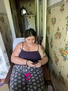 Snapshot of Nenssy555 chatting on 15, 7, 2026 Nenssy555 online show from 15, 7, 2026