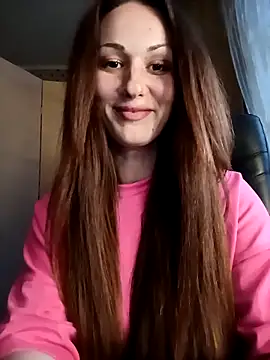 LunaCrystall online show from 2, 4, 2026