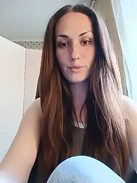 Snapshot of LunaCrystall chatting on 22, 5, 2026 LunaCrystall online show from 22, 5, 2026