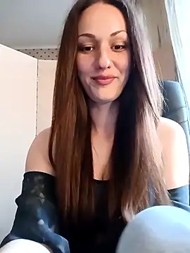 Snapshot of LunaCrystall chatting on 27, 4, 2026 LunaCrystall online show from 27, 4, 2026