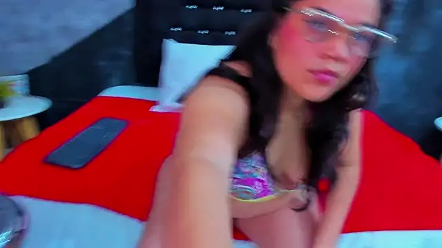 scarlettt  joness online show from 11, 3, 2026