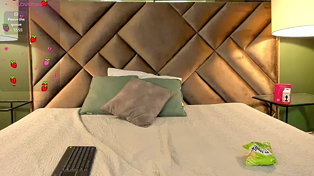 Snapshot of Rache_Roth chatting on 1, 7, 2026 Rache Roth online show from 1, 7, 2026