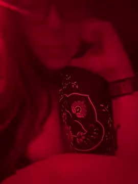 Astrid XOXO online show from 11, 3, 2026