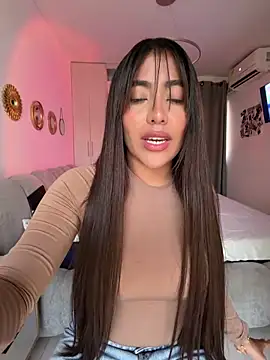 SaraValentina11 online show from 25, 3, 2026