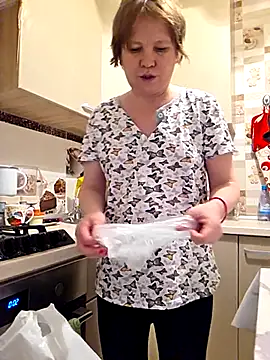  LOLA-LOLA  online show from 31, 3, 2026