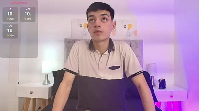 MikeLawford  online show from 11, 3, 2026