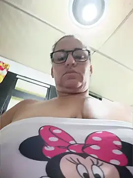 tugordita-hot online show from 8, 5, 2026