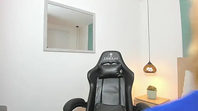 alaia05 online show from 23, 3, 2026