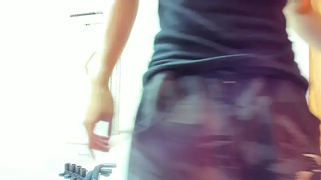 JEAN LEWIS2 online show from 6, 4, 2026