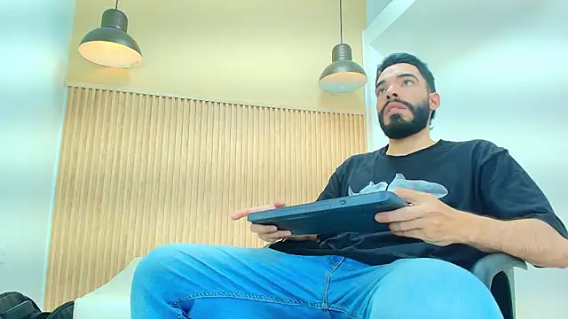 JEAN LEWIS2 online show from 14, 3, 2026