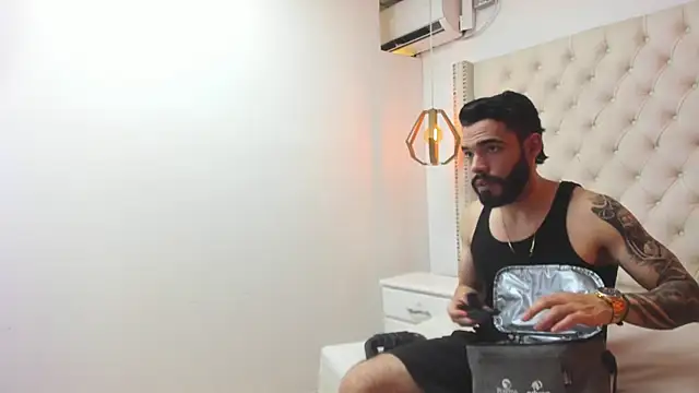 JEAN LEWIS2 online show from 23, 4, 2026