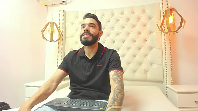 JEAN LEWIS2 online show from 21, 4, 2026