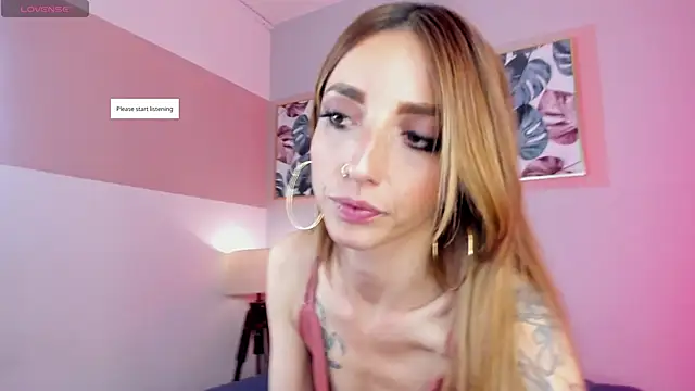 Snapshot of sidneey_lovee chatting on 17, 4, 2026 sidneey lovee online show from 17, 4, 2026