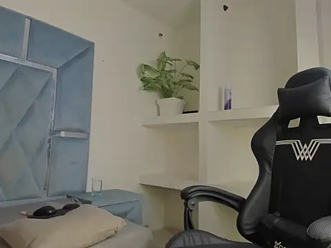 kiaraht online show from 10, 4, 2026