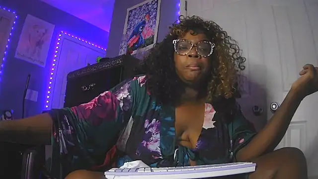 Snapshot of UriUniverse69 chatting on 16, 6, 2026 UriUniverse69 online show from 16, 6, 2026