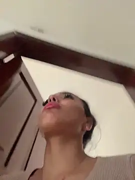 sylphiee  online show from 24, 3, 2026