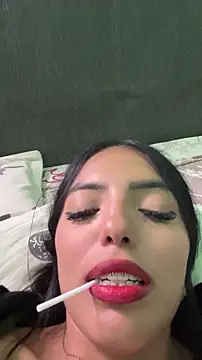 sylphiee  online show from 4, 4, 2026