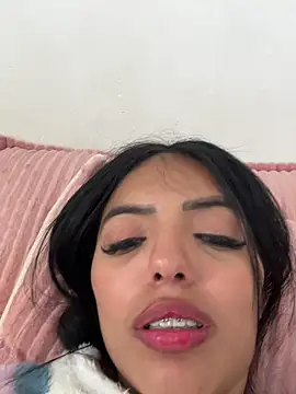 sylphiee  online show from 12, 3, 2026