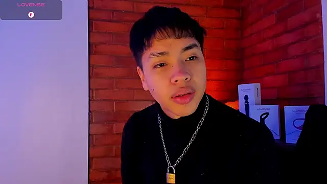 Lee Colee online show from 10, 4, 2026