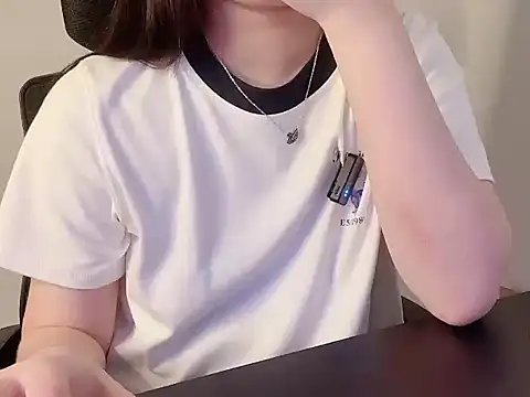 Snapshot of hunhun122 chatting on 9, 5, 2026 hunhun122 online show from 9, 5, 2026