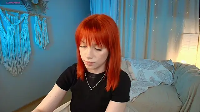 lisa sunny  online show from 19, 4, 2026